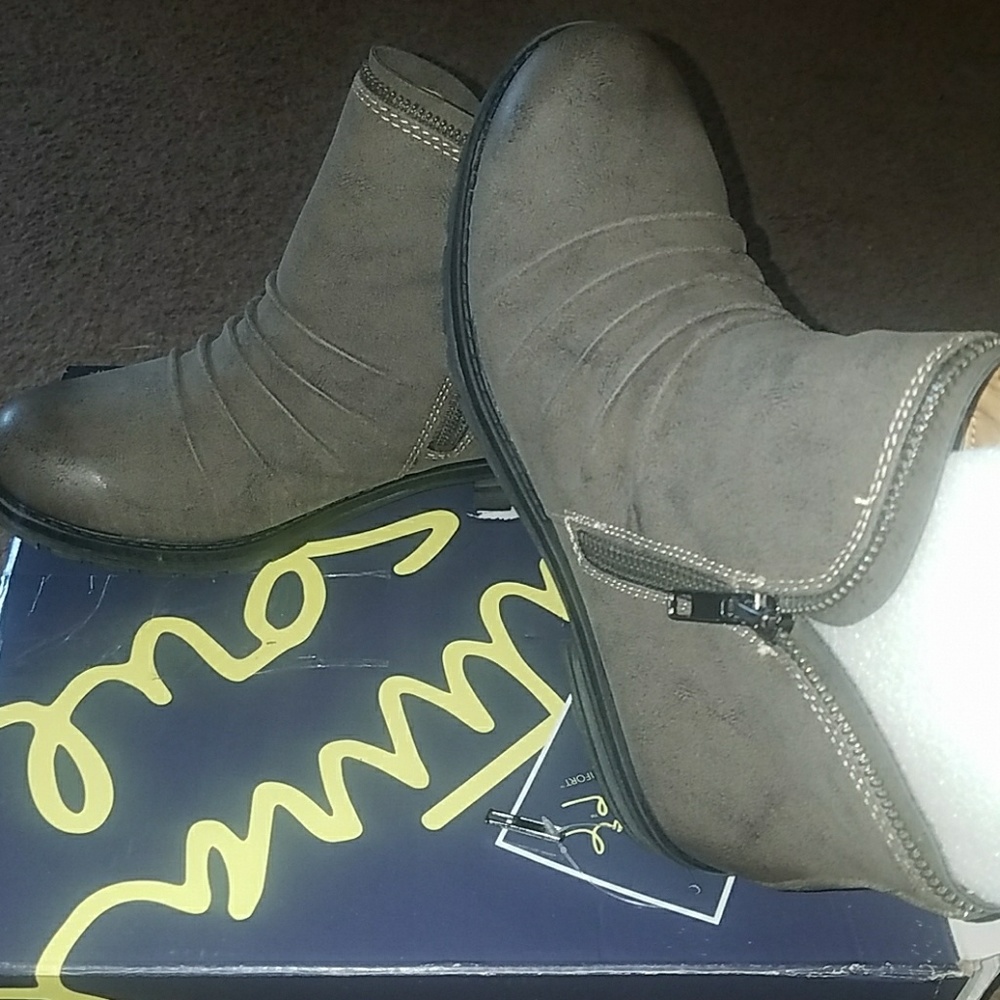 Natural Sole Brisha Grey size 7
